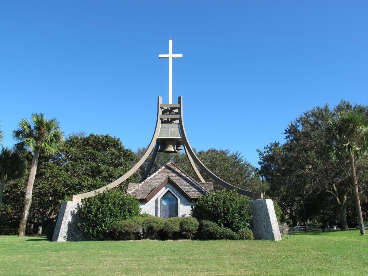 Отель Epworth By The Sea St. Simons Island Экстерьер фото